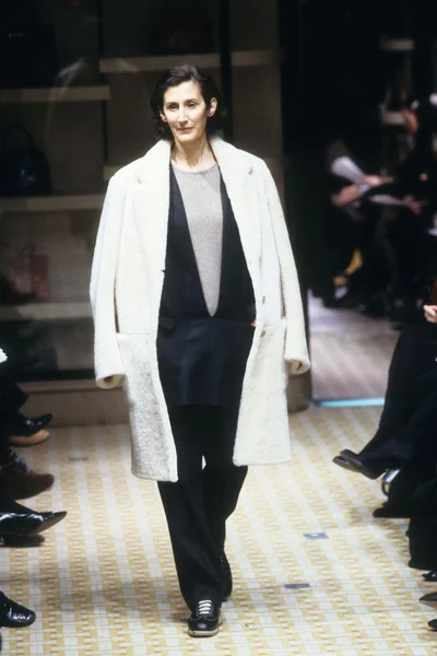 Look 11